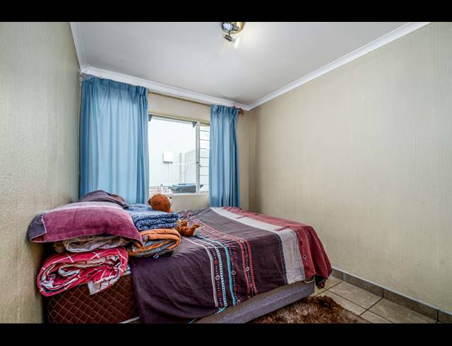 2 BEDROOM TOWNHOUSE FOR SALE IN SUNDOWNER